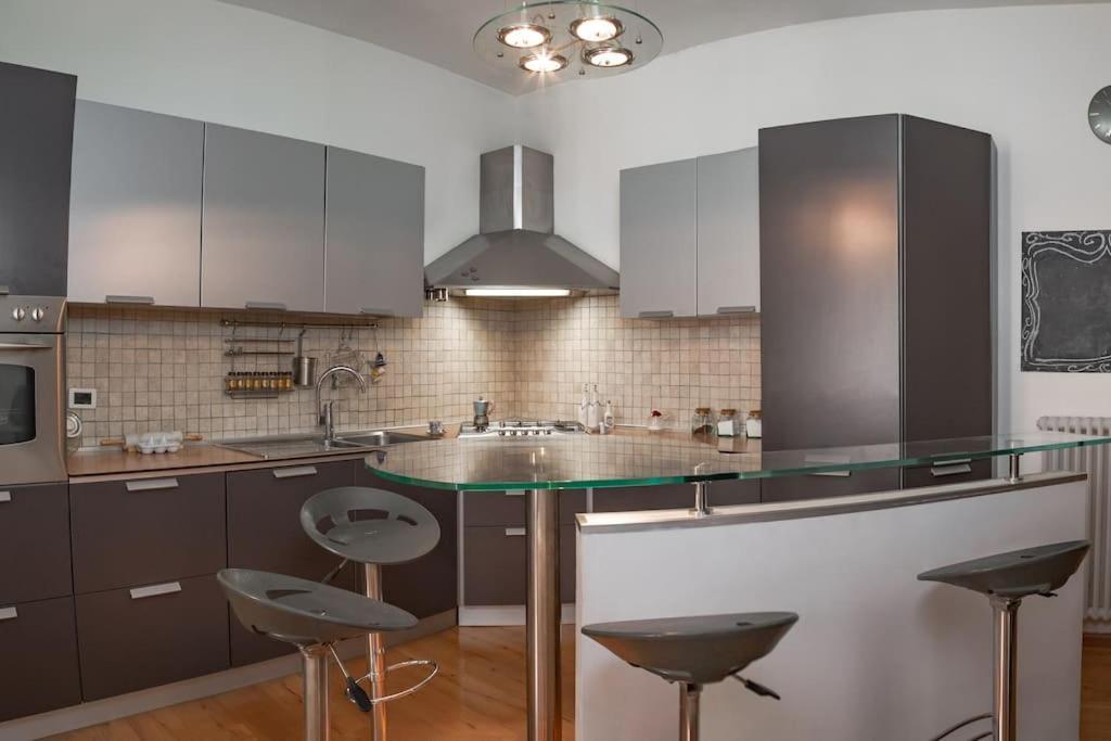 Tridenthome 5 Min From Station & Free Wifi Trento Esterno foto